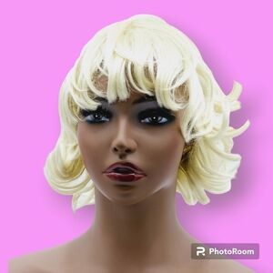 Blonde Short Wavy Synthetic Wig